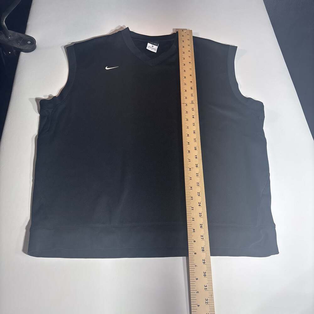 Nike - Picture 3 of 7